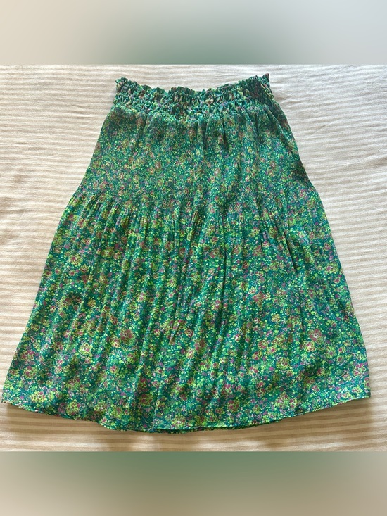 Sunny Leigh Dresses & Skirts - nwt green floral sunny leigh midi skirt w shirring/ size small